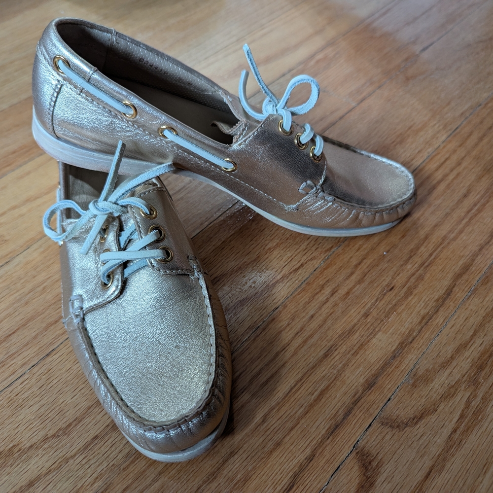 Cole Haan Women's Gold Leather Lace-Up Loafers